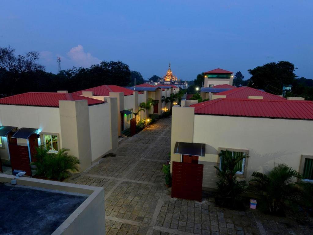 Kanbawza Hinthar Hotel Pegu Zewnętrze zdjęcie