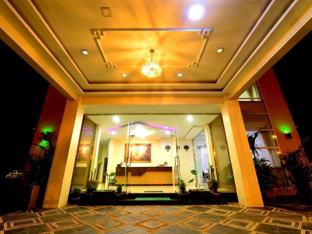 Kanbawza Hinthar Hotel Pegu Zewnętrze zdjęcie