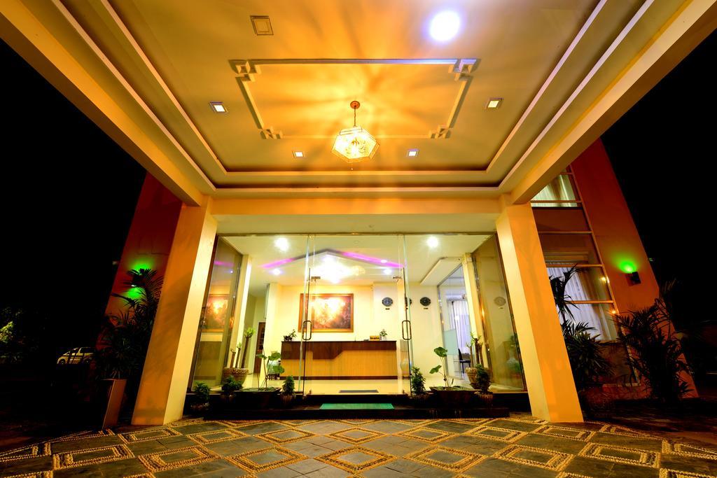 Kanbawza Hinthar Hotel Pegu Zewnętrze zdjęcie