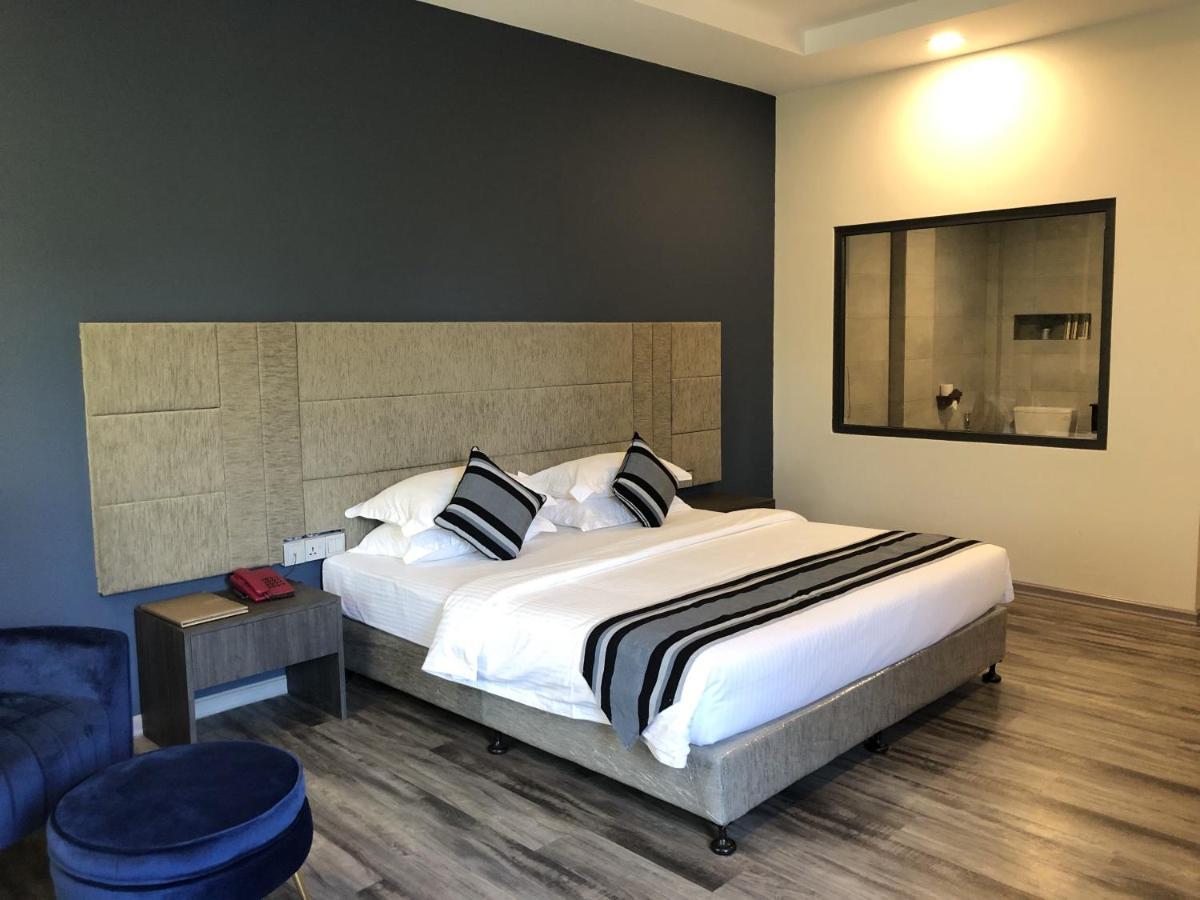 Kanbawza Hinthar Hotel Pegu Zewnętrze zdjęcie